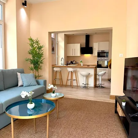 Stylish Brand New 1 Bedroom In
