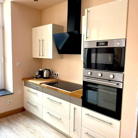 Stylish Brand New 1 Bedroom In